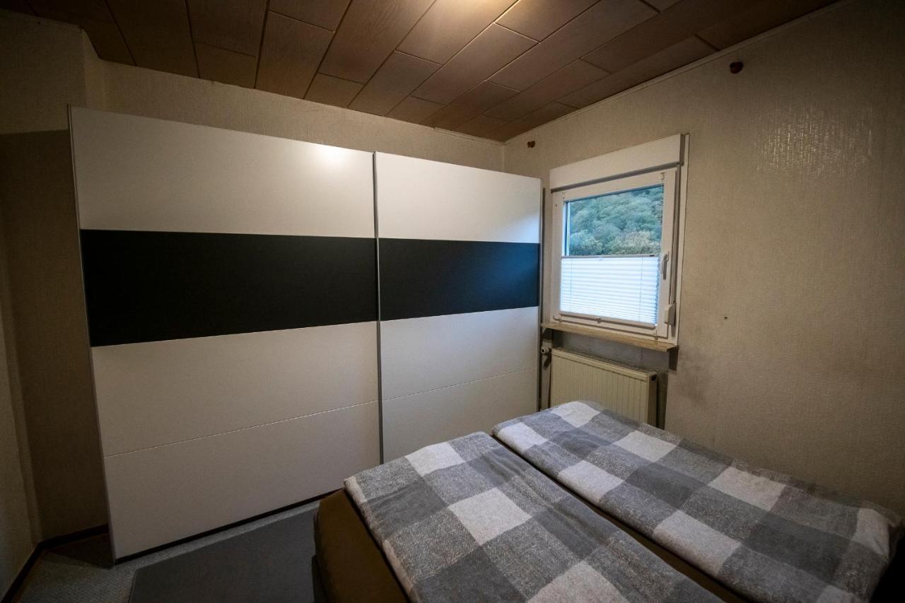 Schoene Ferienwohnung In Ruhiger Lage Altena Exteriör bild