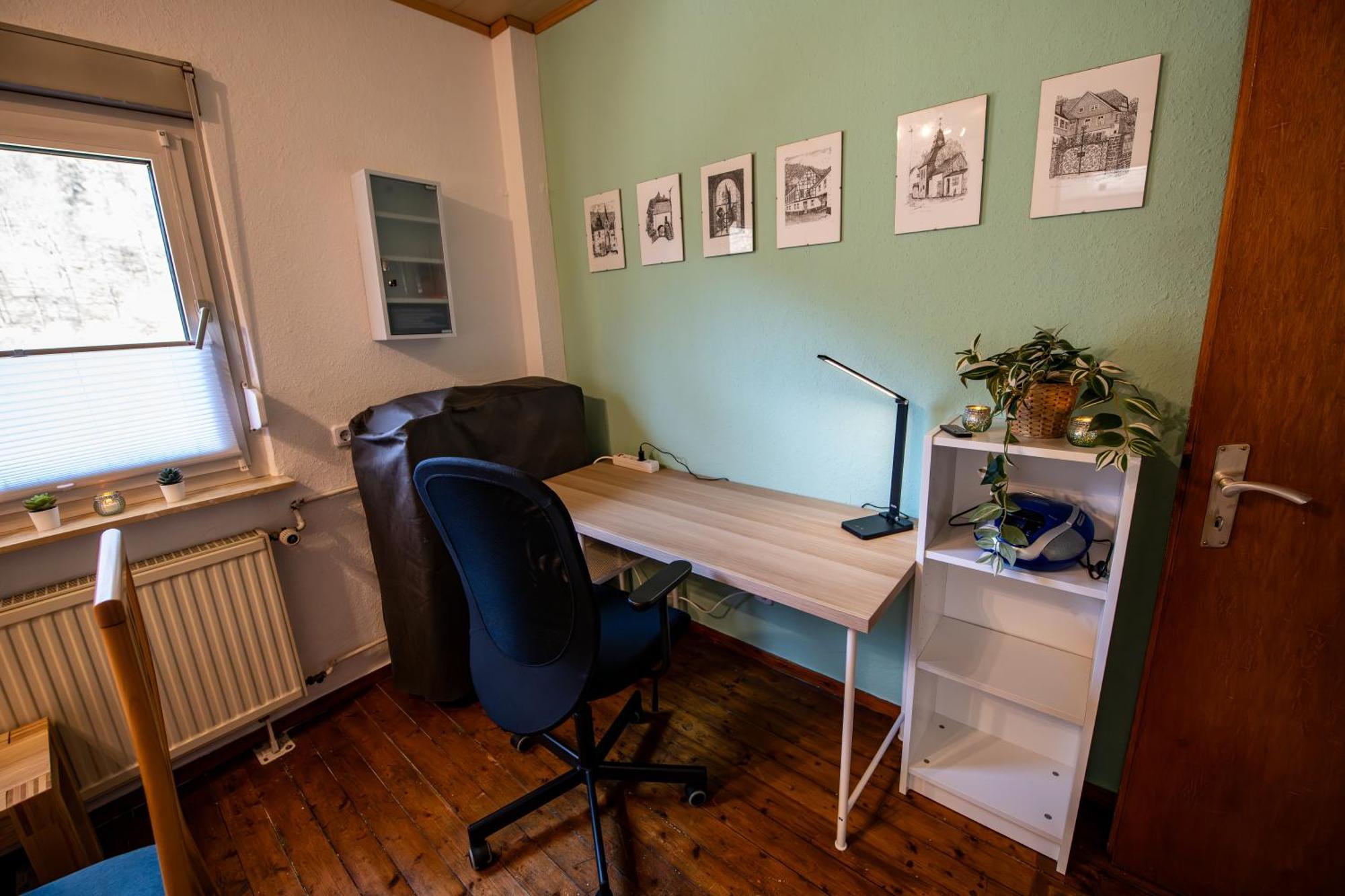 Schoene Ferienwohnung In Ruhiger Lage Altena Exteriör bild