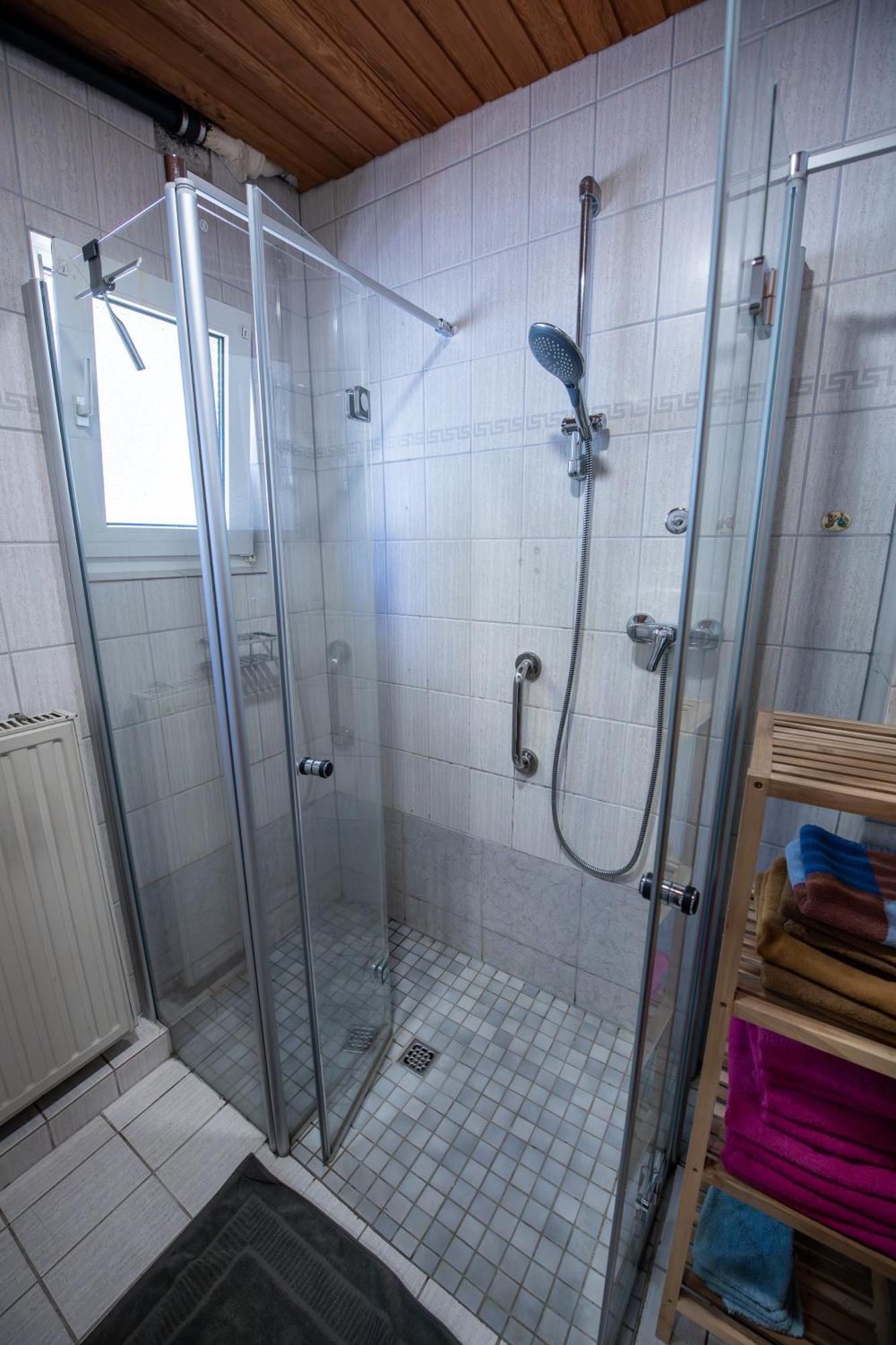 Schoene Ferienwohnung In Ruhiger Lage Altena Exteriör bild