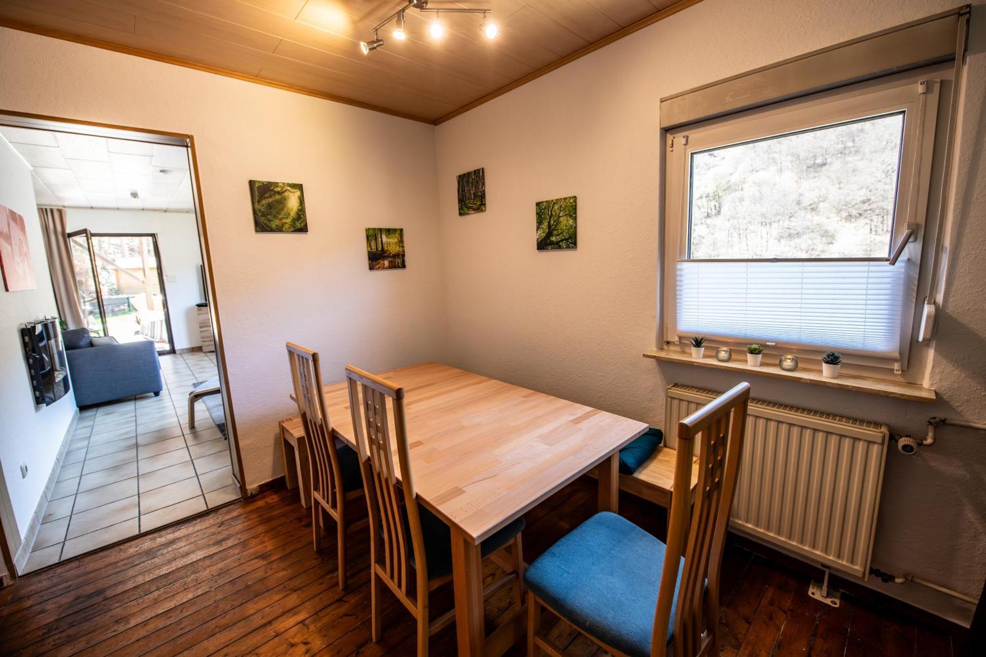 Schoene Ferienwohnung In Ruhiger Lage Altena Exteriör bild
